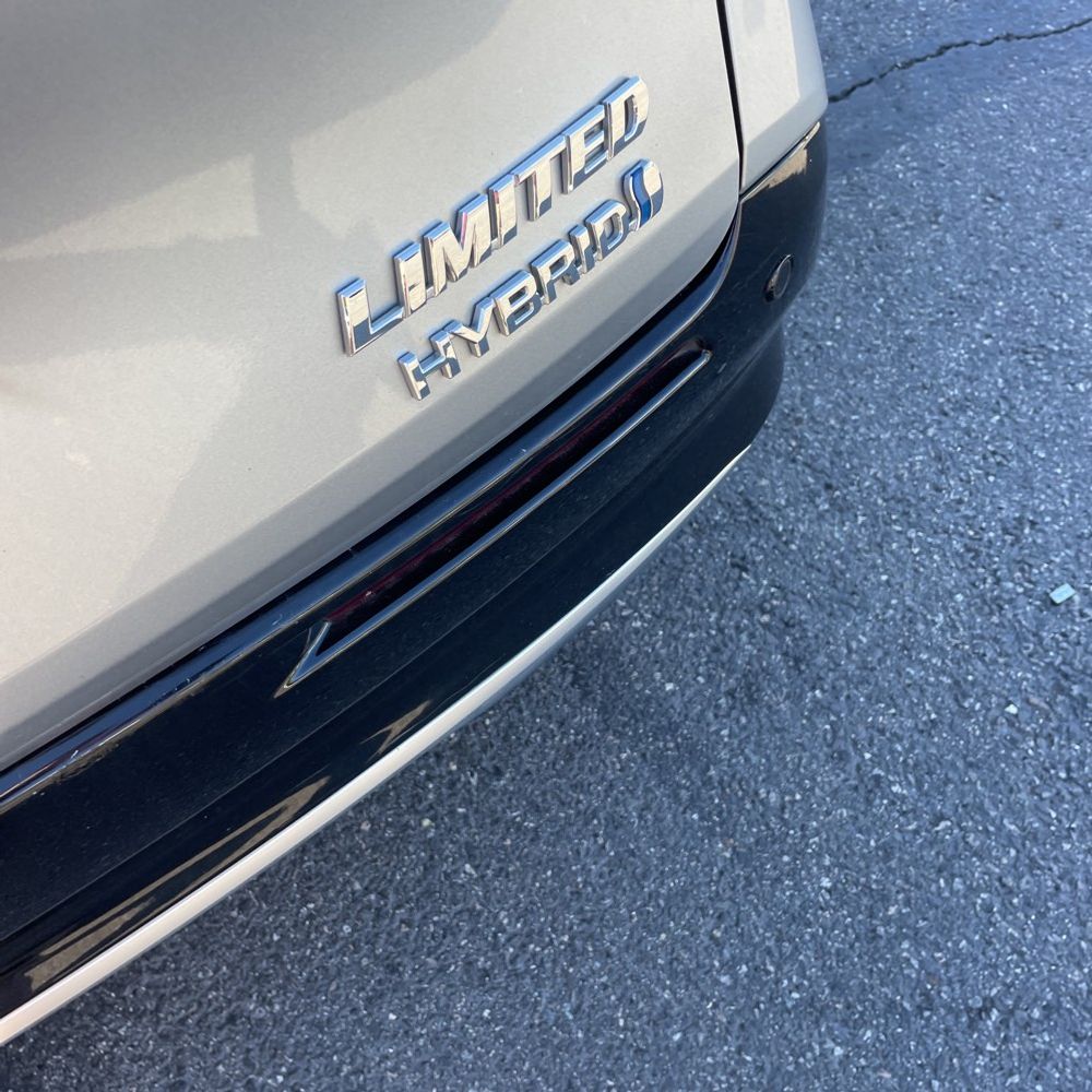2024 Toyota Sienna Limited 7-Passenger