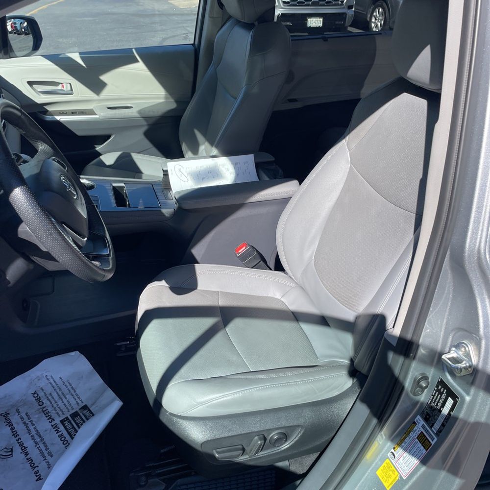2024 Toyota Sienna Limited 7-Passenger
