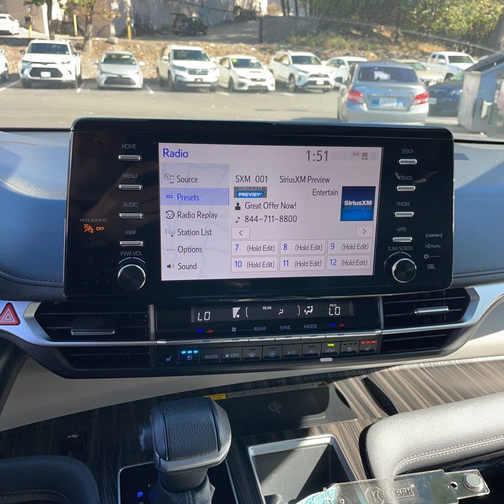 2024 Toyota Sienna Limited 7-Passenger