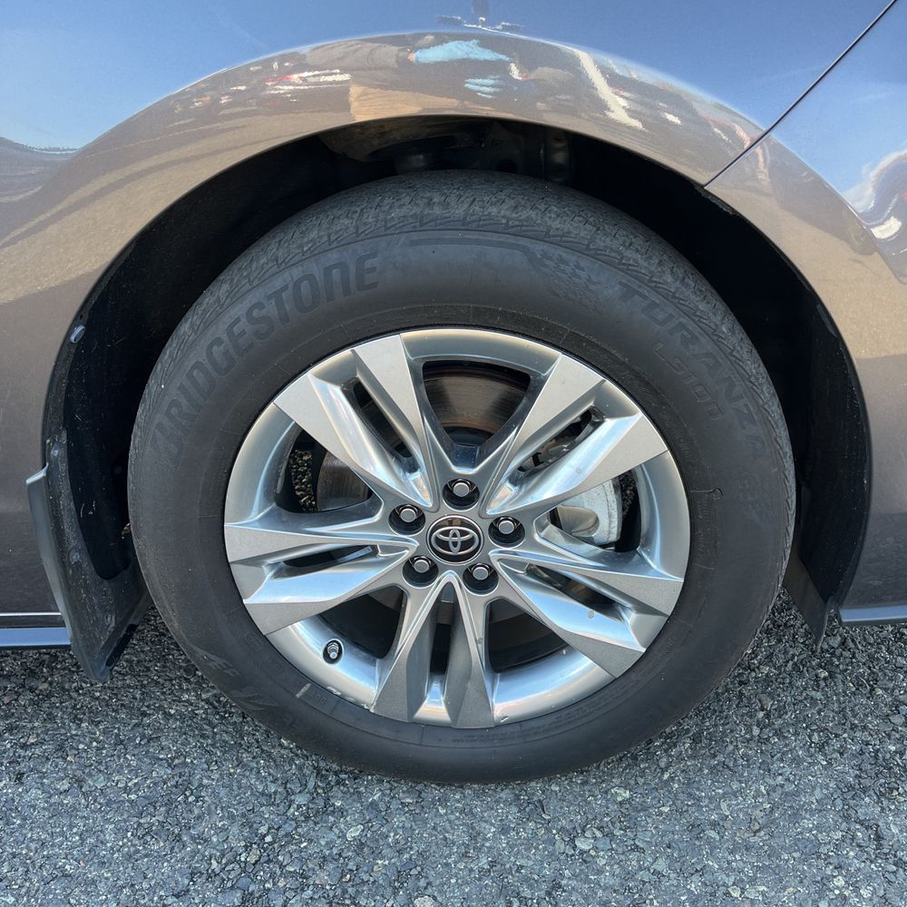 2023 Toyota Sienna Limited 7-Passenger