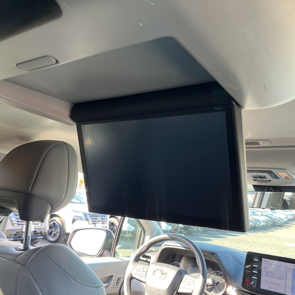 2023 Toyota Sienna Limited 7-Passenger