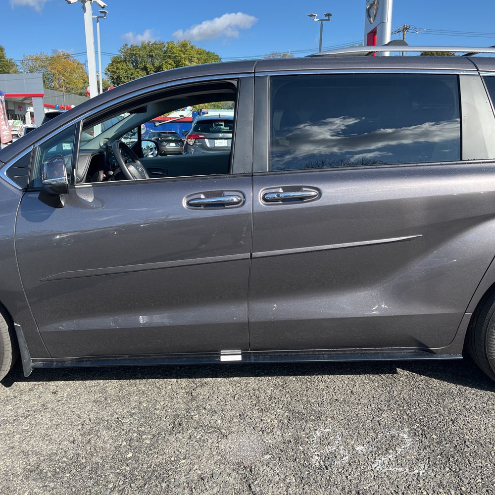 2023 Toyota Sienna Limited 7-Passenger