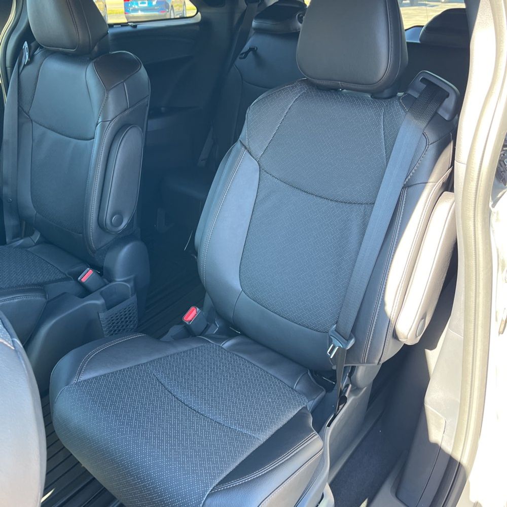 2025 Toyota Sienna Limited 7-Passenger