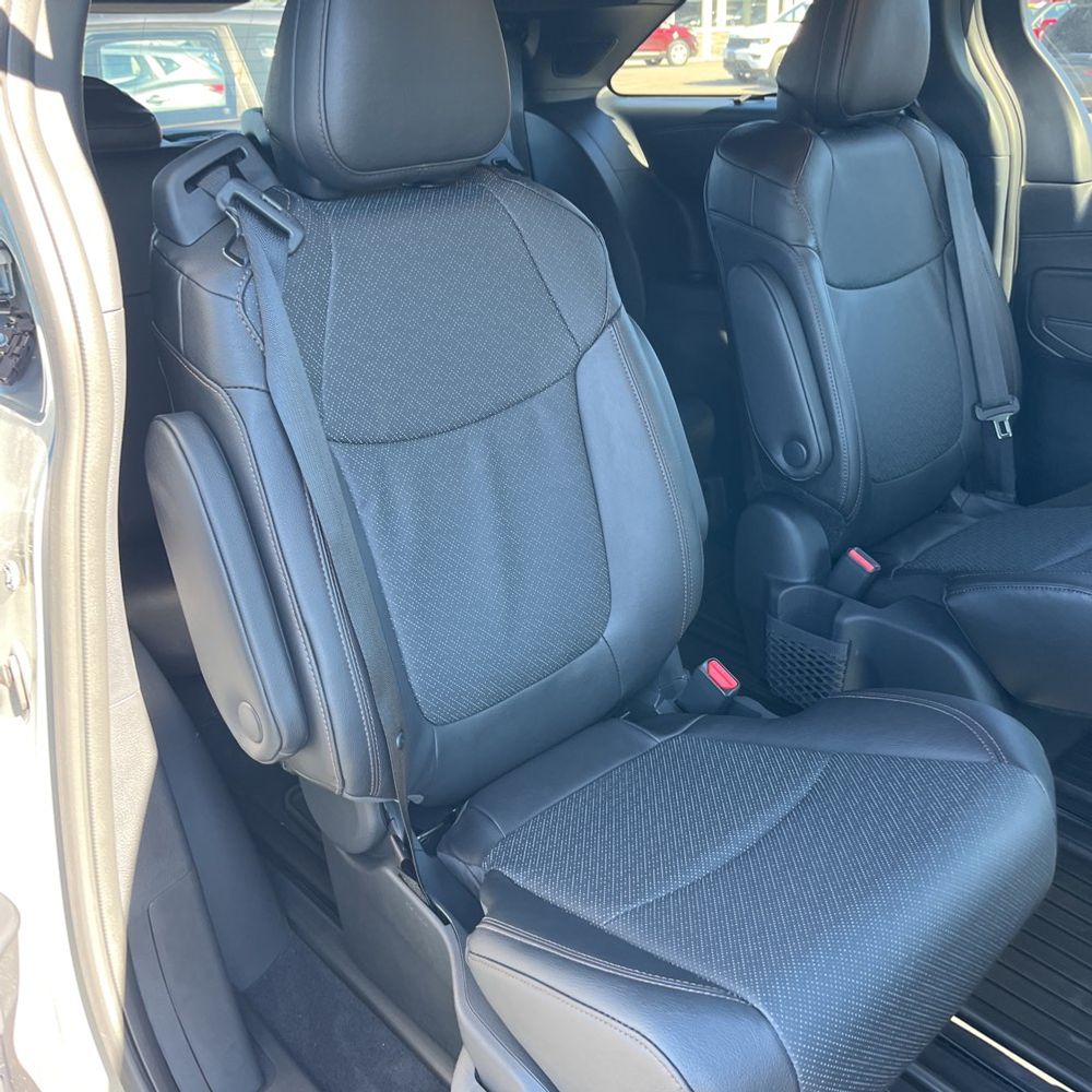 2025 Toyota Sienna Limited 7-Passenger