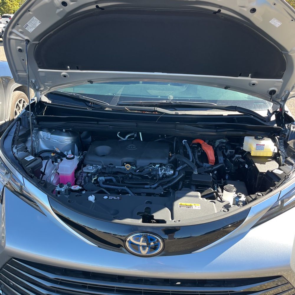 2025 Toyota Sienna Limited 7-Passenger