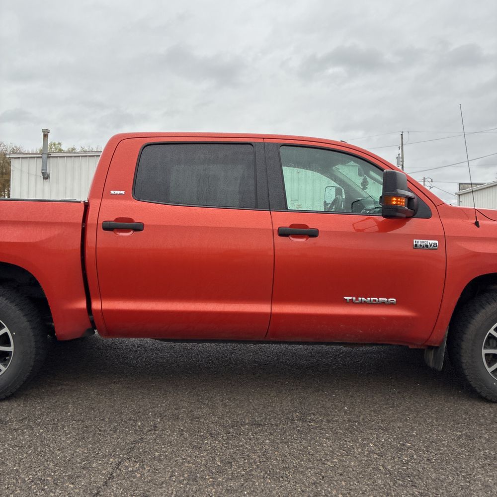 2017 Toyota Tundra SR5