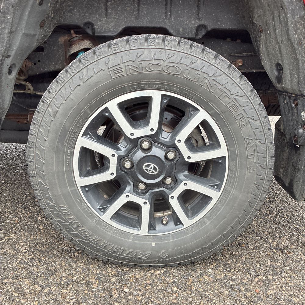 2017 Toyota Tundra SR5