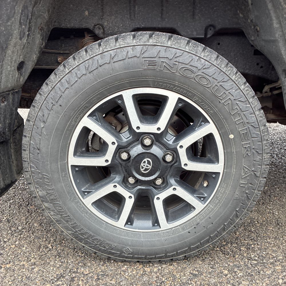 2017 Toyota Tundra SR5