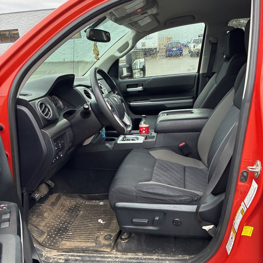 2017 Toyota Tundra SR5