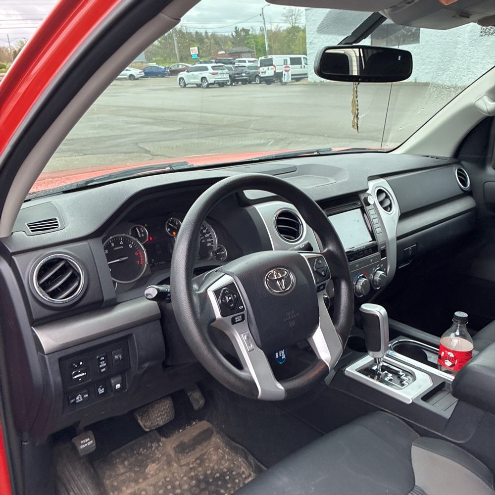 2017 Toyota Tundra SR5