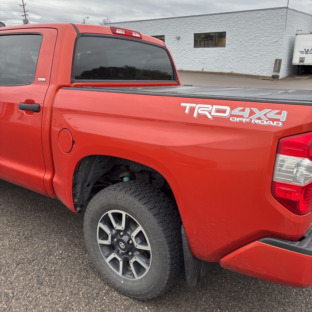 2017 Toyota Tundra SR5