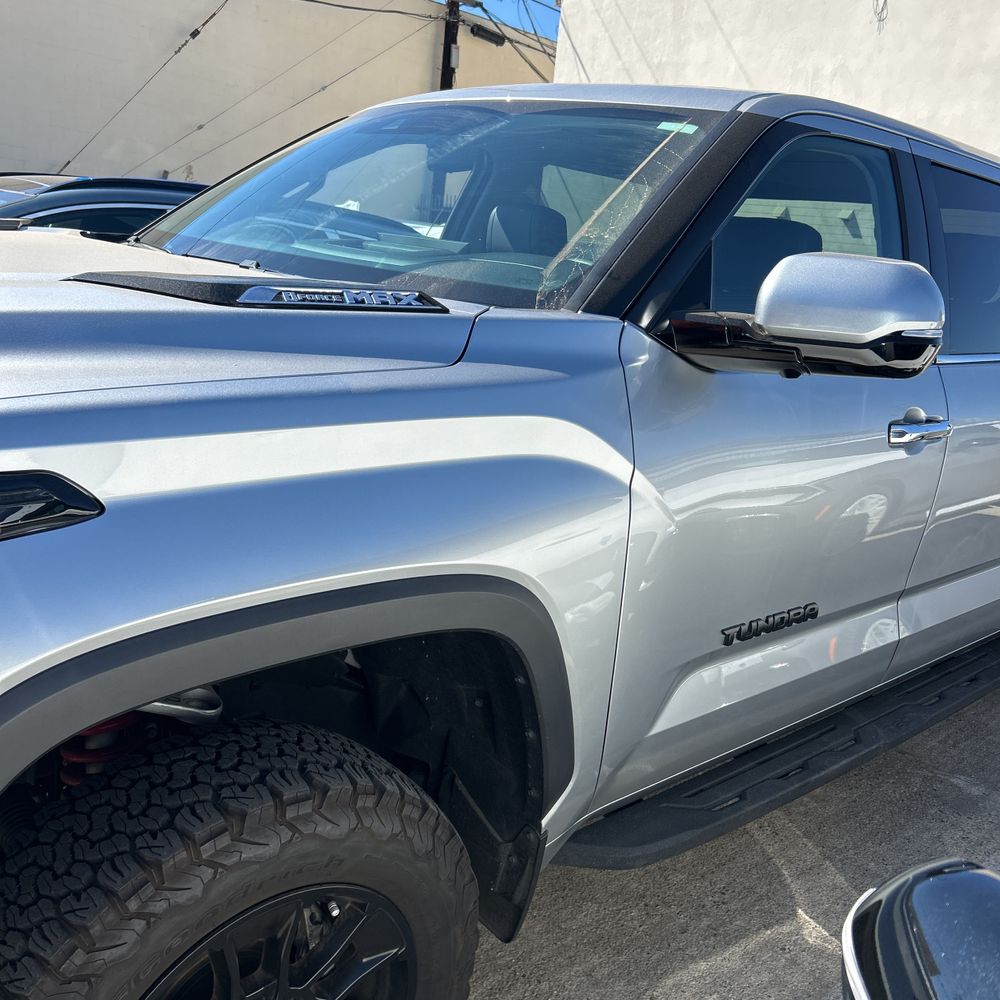 2023 Toyota Tundra Limited HV