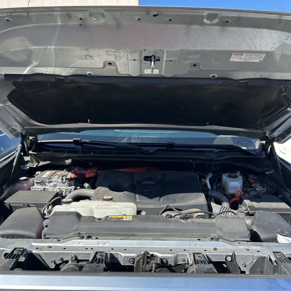 2023 Toyota Tundra Limited HV