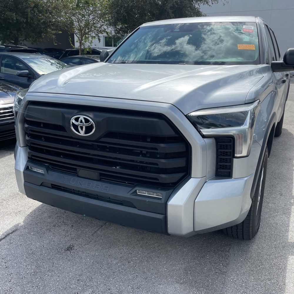 2022 Toyota Tundra SR5