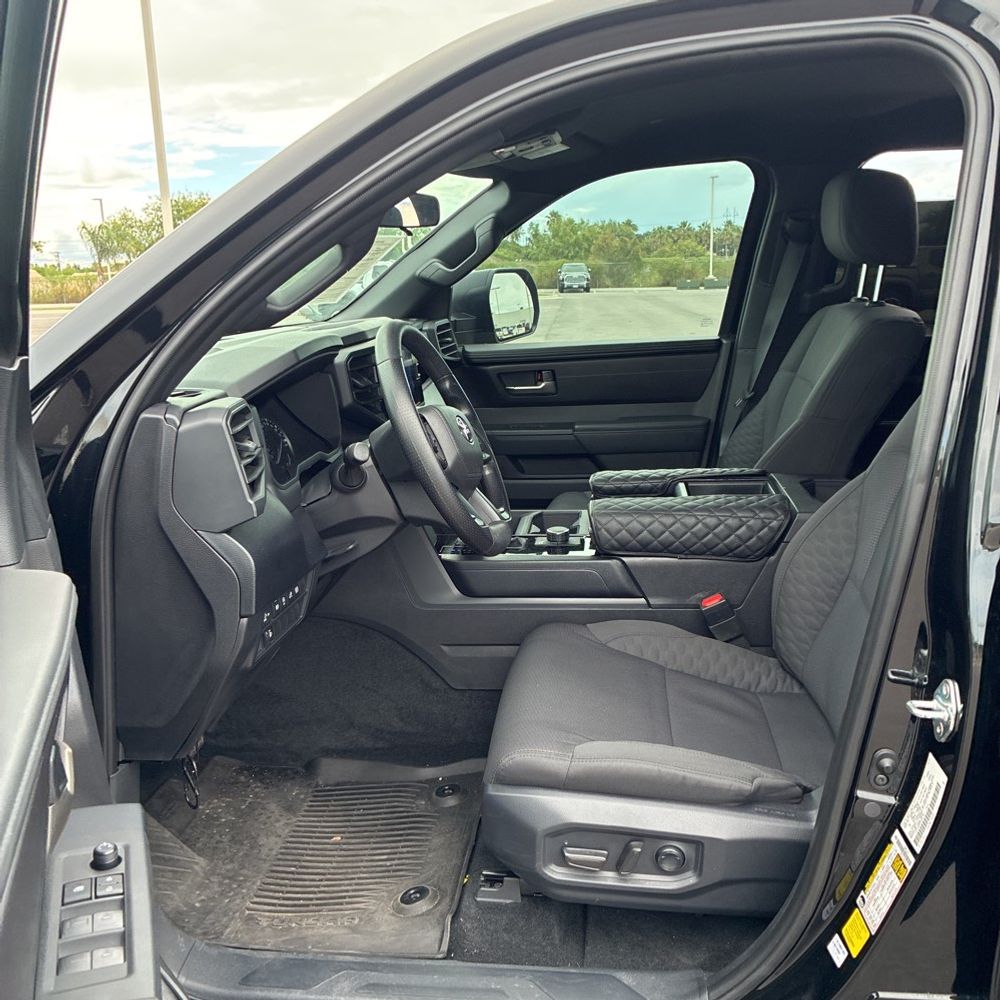 2025 Toyota Tundra SR5