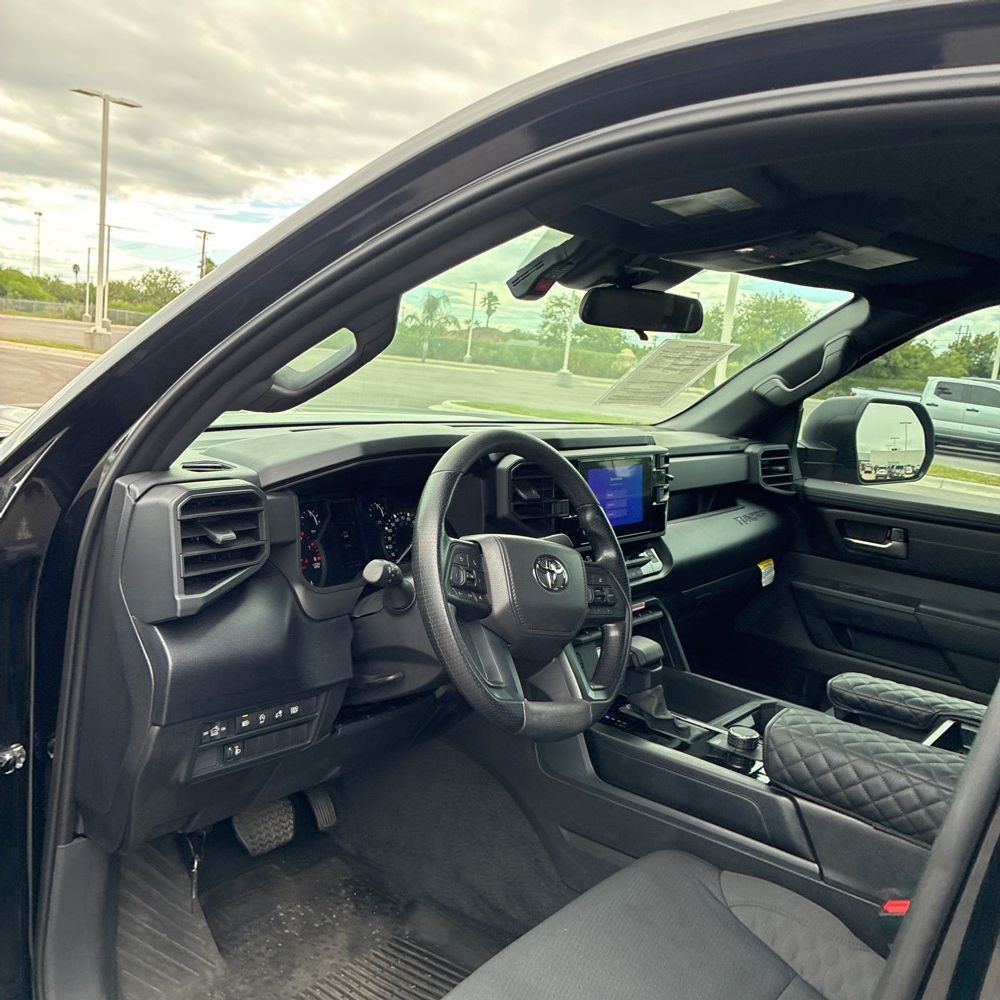 2025 Toyota Tundra SR5