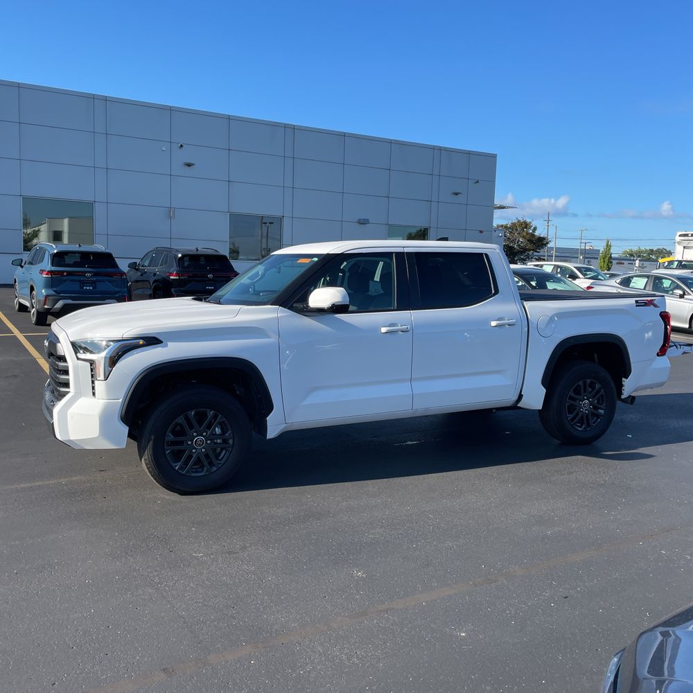 2024 Toyota Tundra SR5