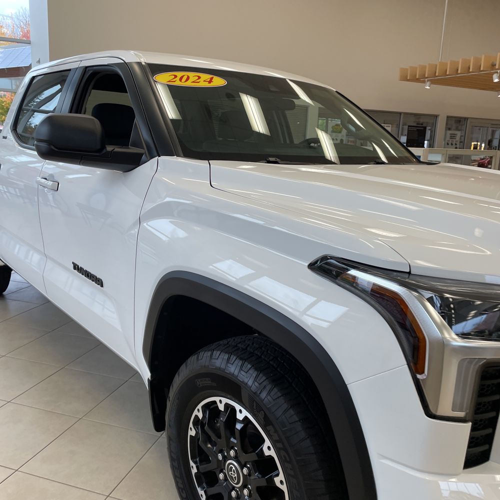 2024 Toyota Tundra SR5