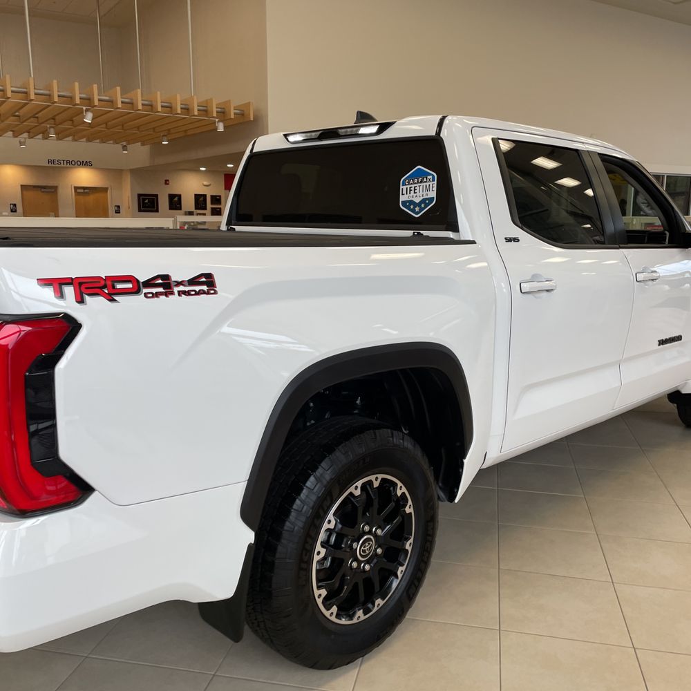 2024 Toyota Tundra SR5
