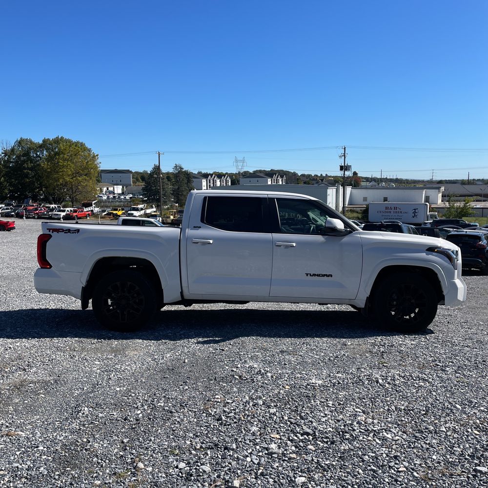 2024 Toyota Tundra SR5