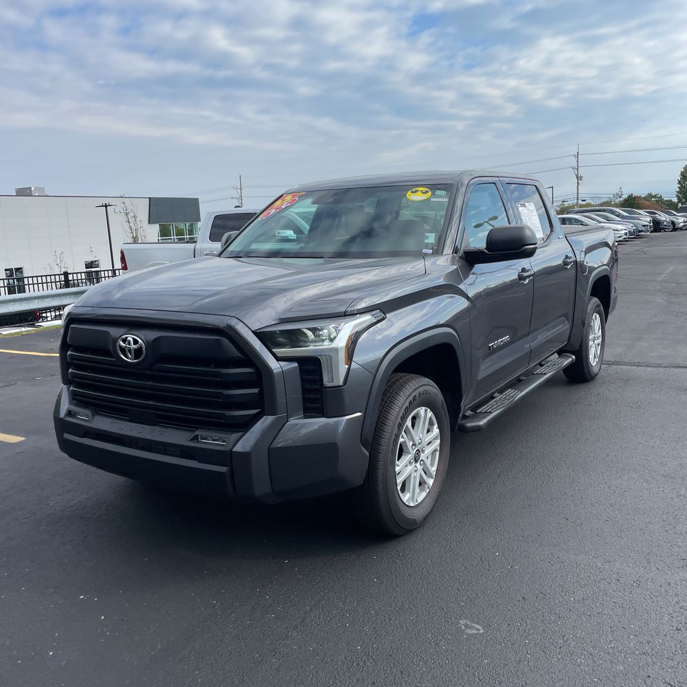 2023 Toyota Tundra SR5