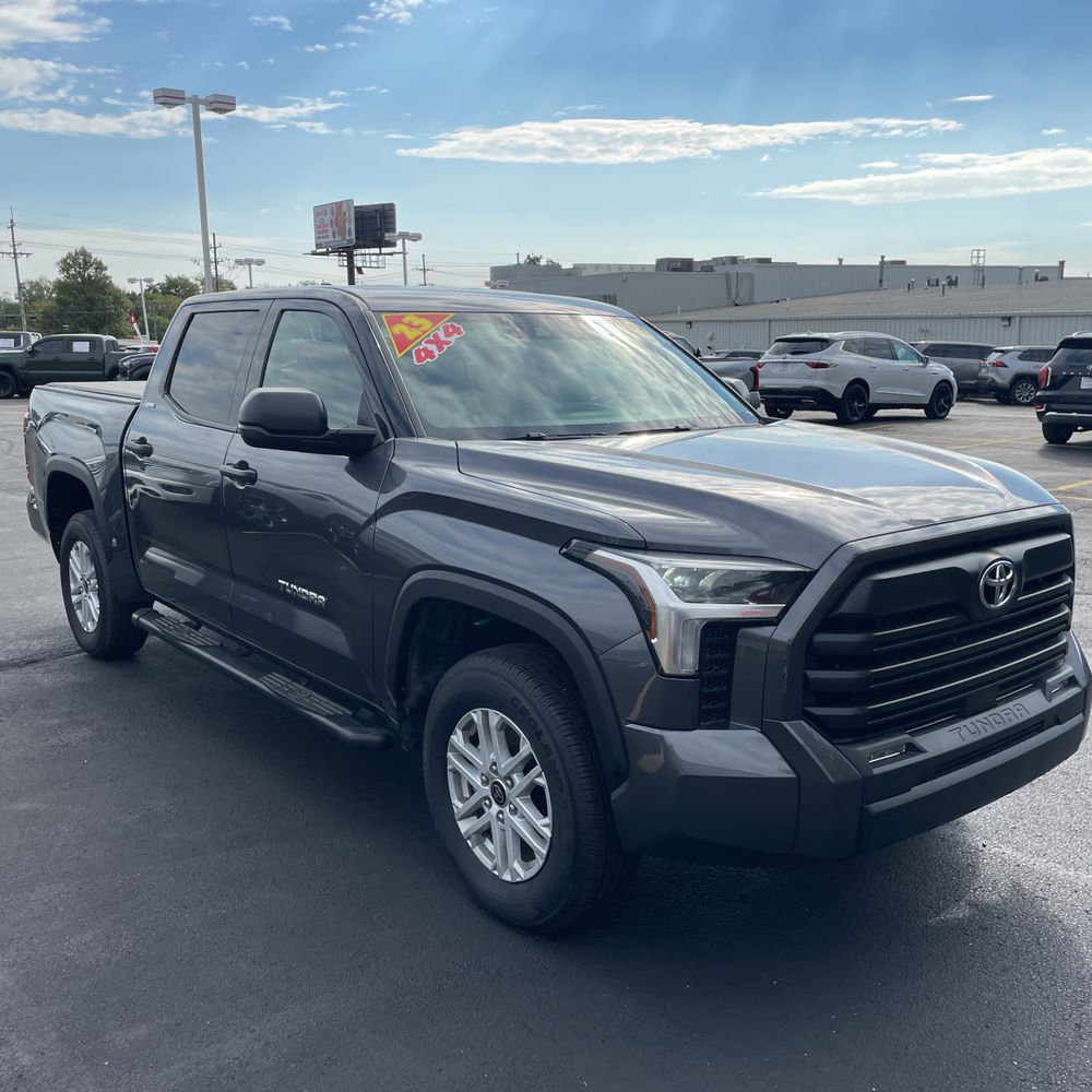 2023 Toyota Tundra SR5