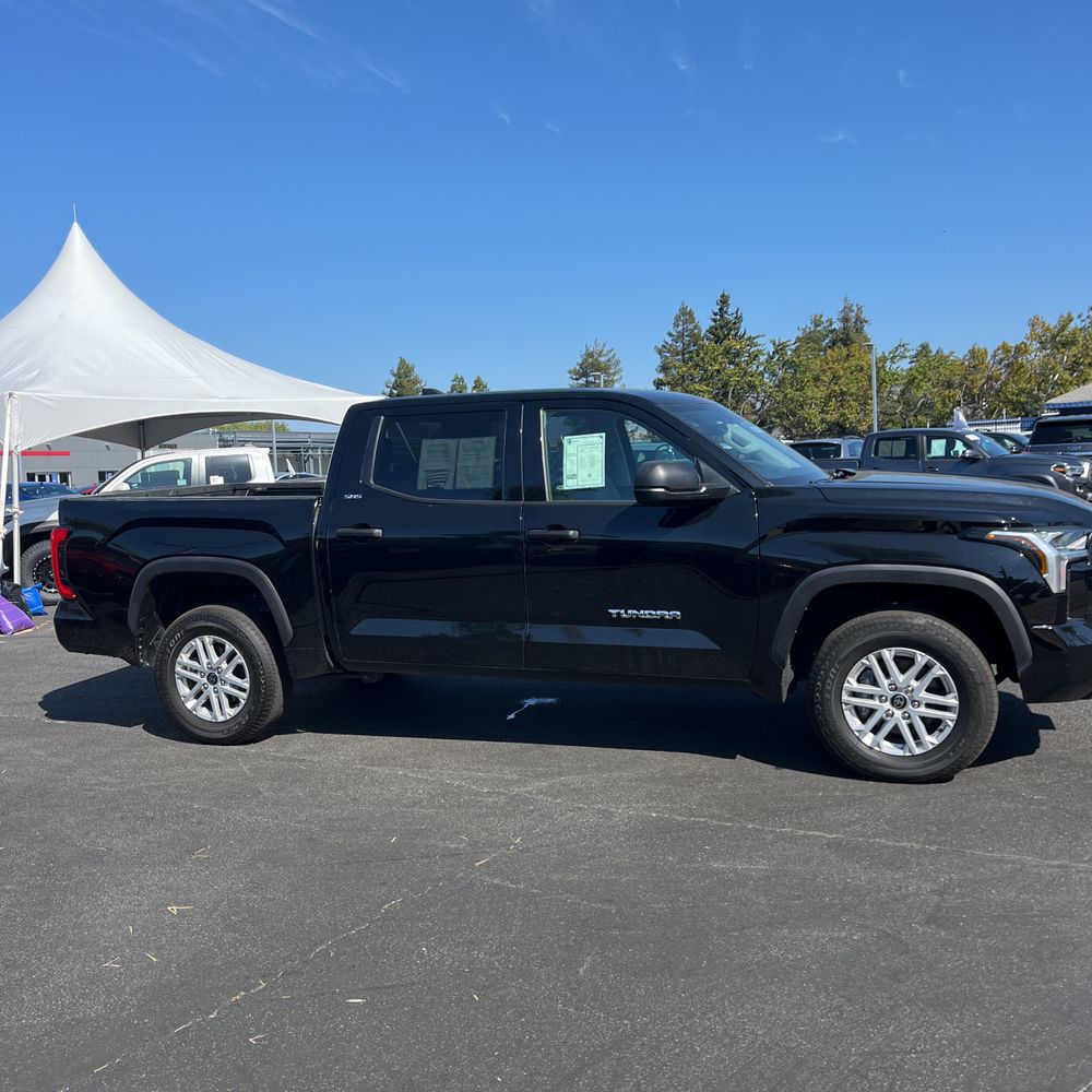 2024 Toyota Tundra SR5