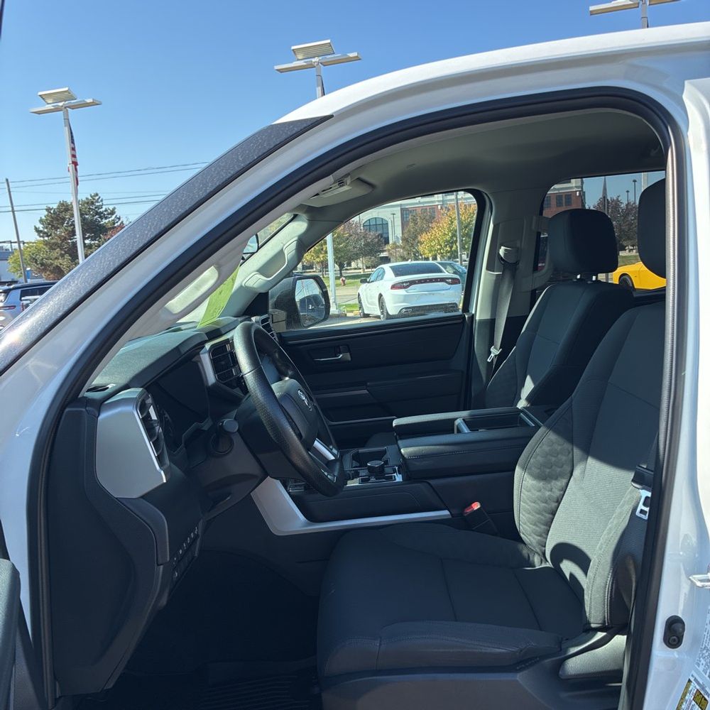 2022 Toyota Tundra SR5