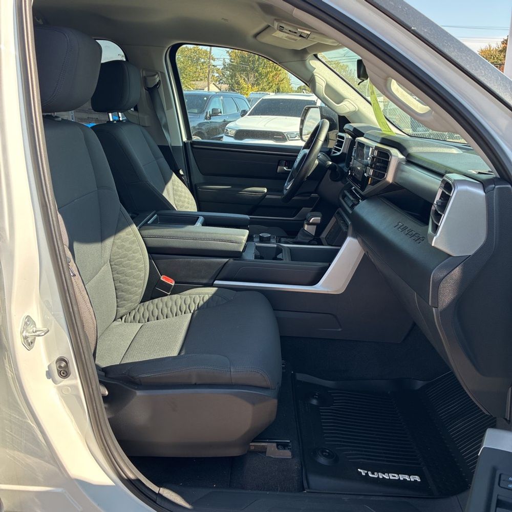 2022 Toyota Tundra SR5