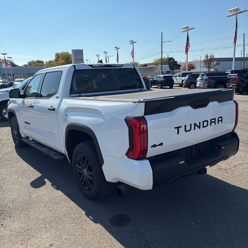 2022 Toyota Tundra SR5