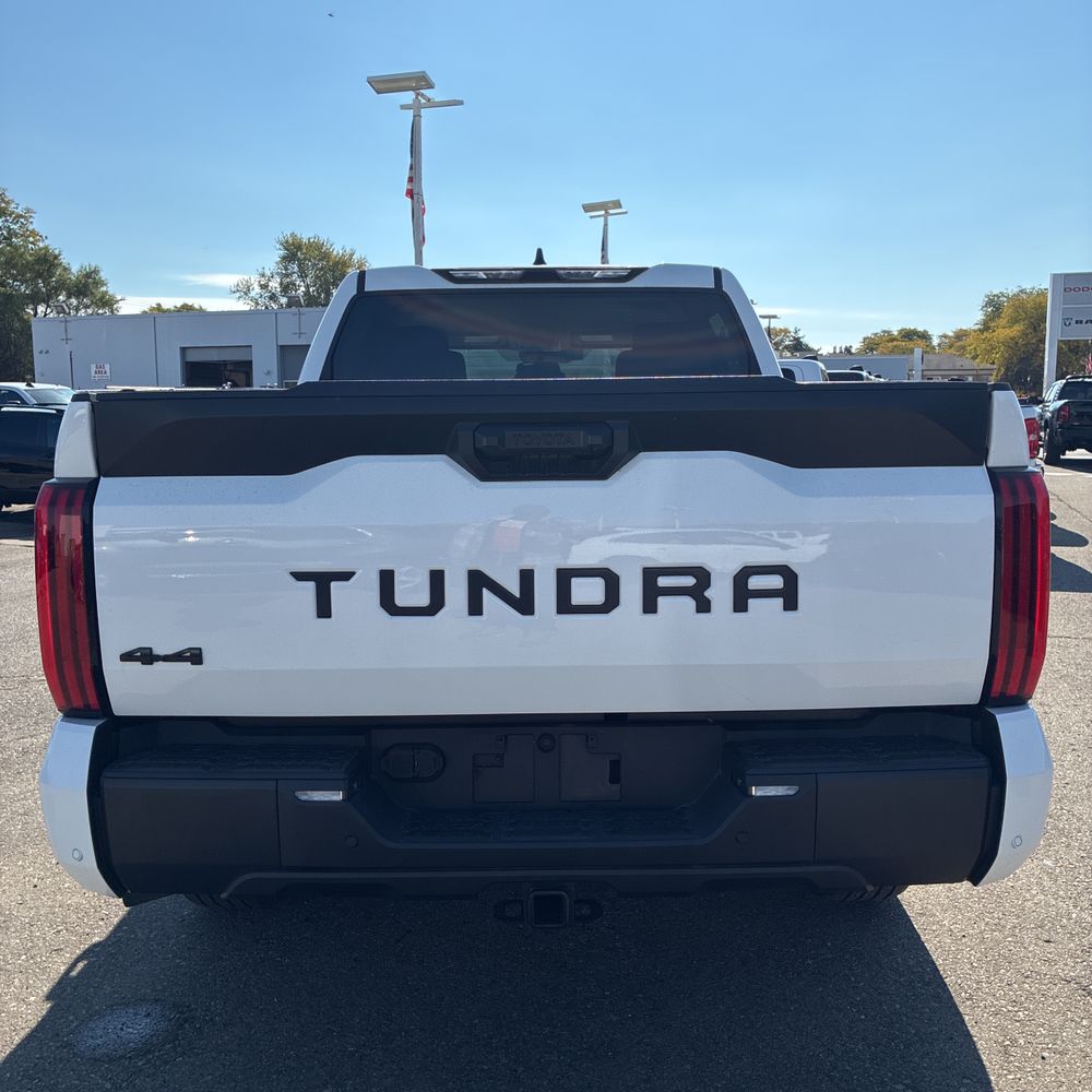 2022 Toyota Tundra SR5