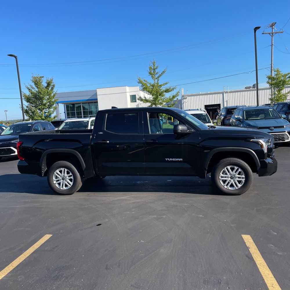 2024 Toyota Tundra SR5