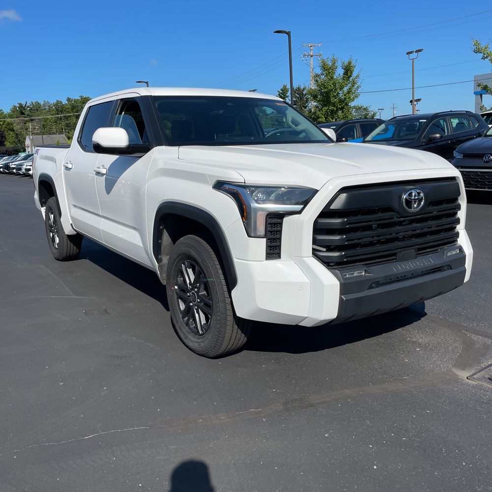 2024 Toyota Tundra SR5