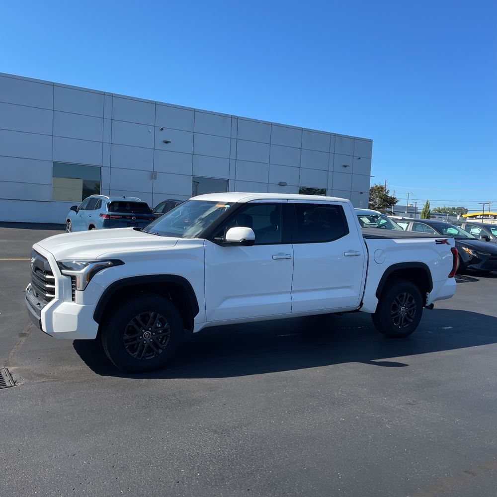 2024 Toyota Tundra SR5
