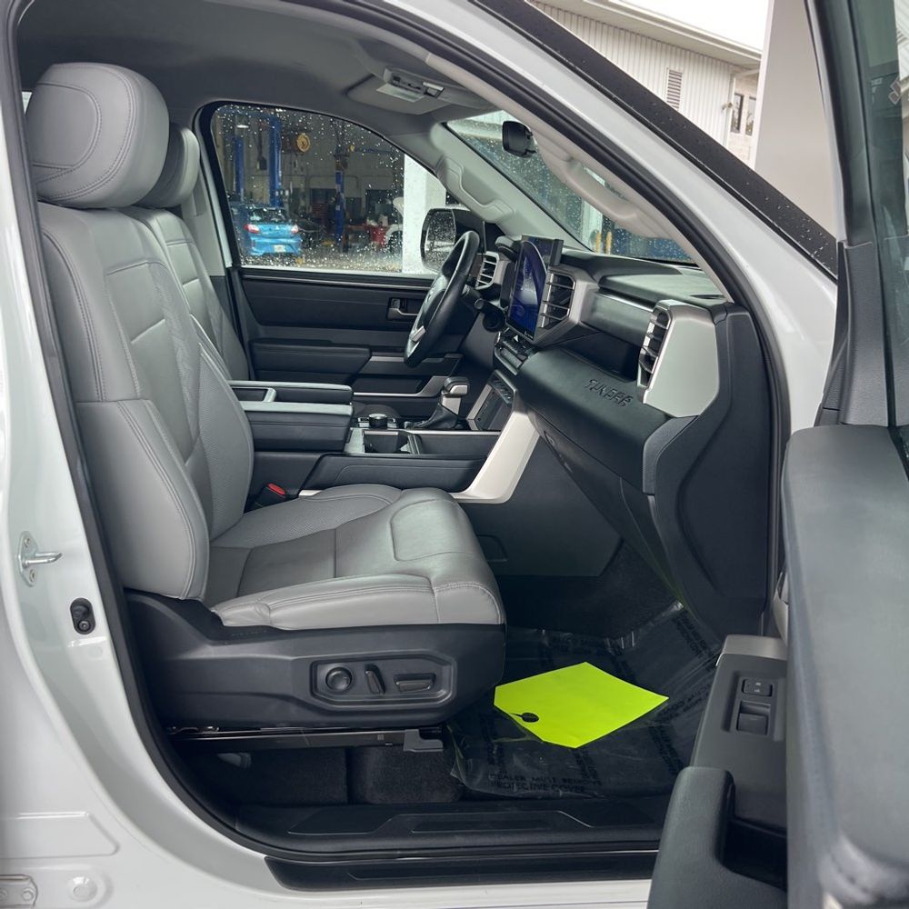 2022 Toyota Tundra SR5