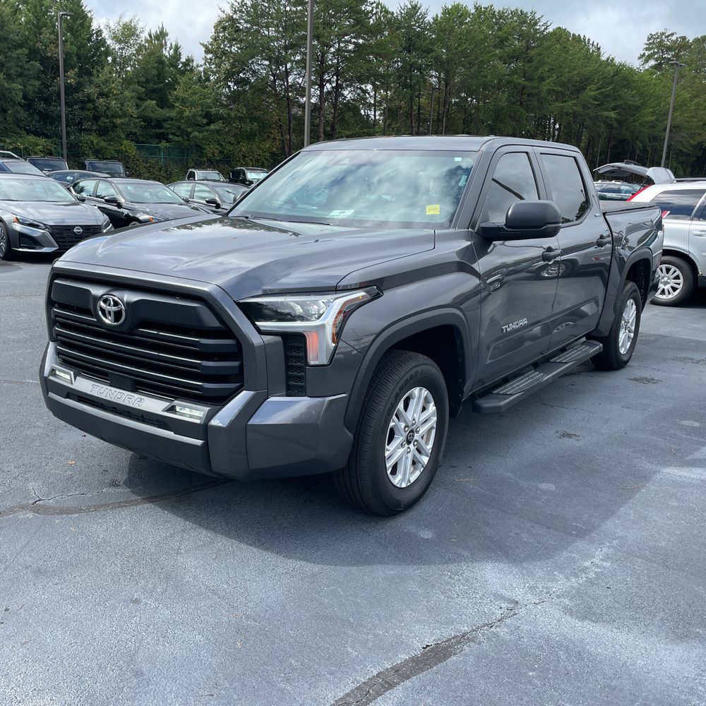 2025 Toyota Tundra SR5