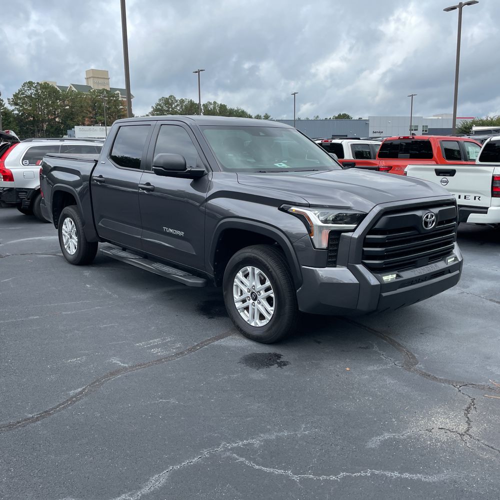 2025 Toyota Tundra SR5