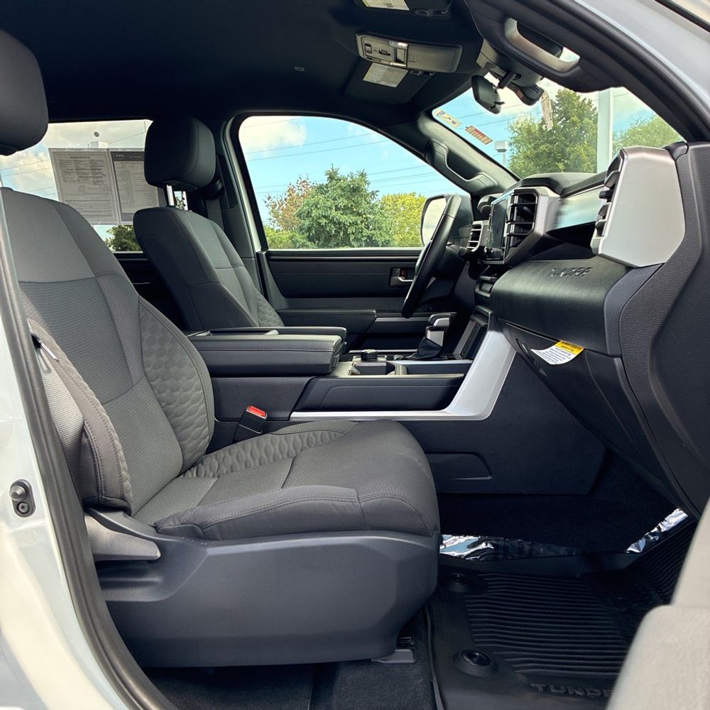 2025 Toyota Tundra SR5