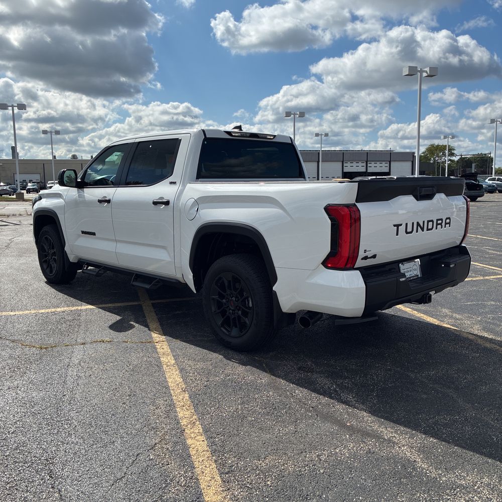 2025 Toyota Tundra SR5