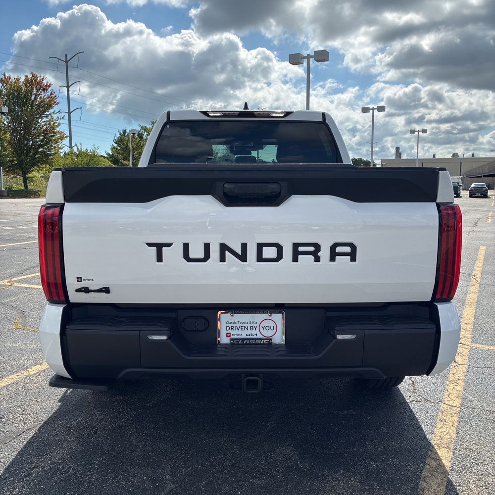2025 Toyota Tundra SR5