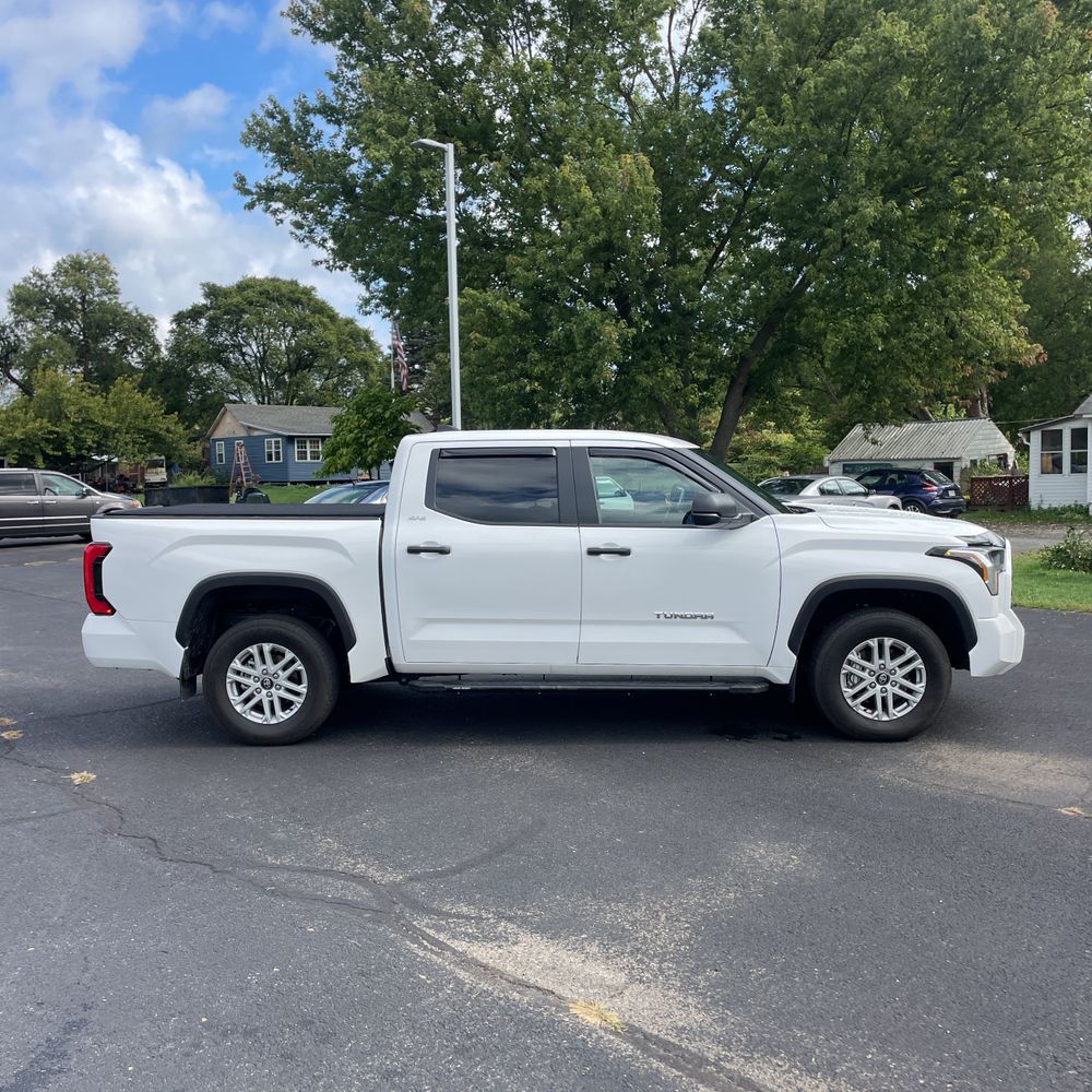 2025 Toyota Tundra SR5