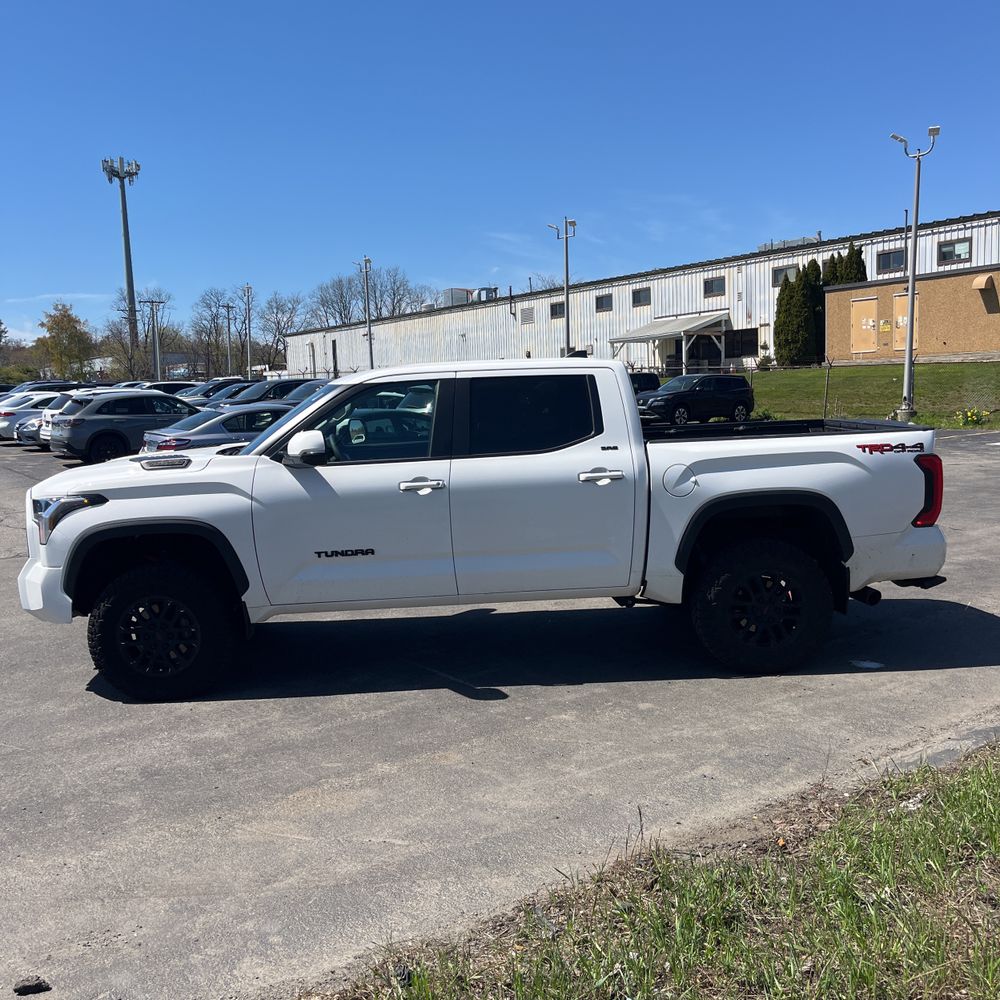 2024 Toyota Tundra SR5