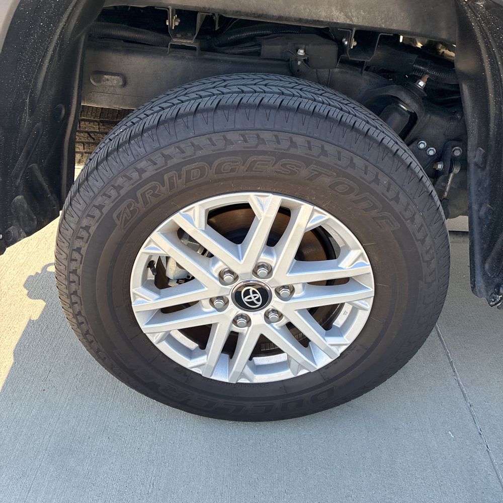 2025 Toyota Tundra SR5