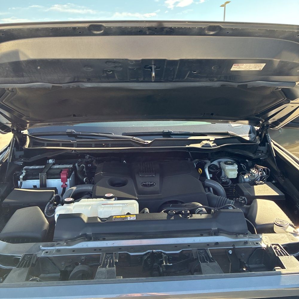 2025 Toyota Tundra SR5