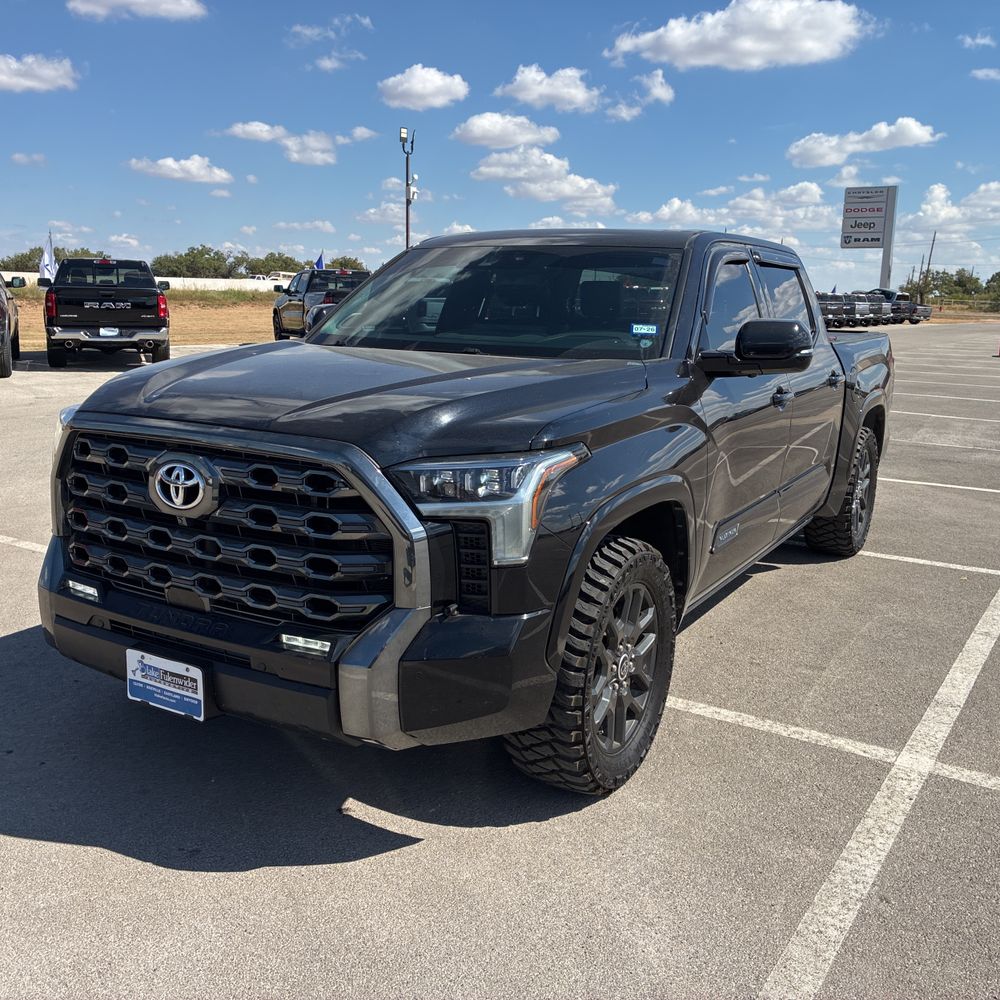 2022 Toyota Tundra Platinum