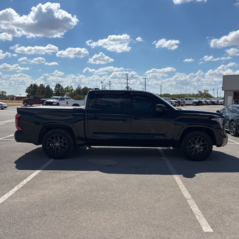 2022 Toyota Tundra Platinum