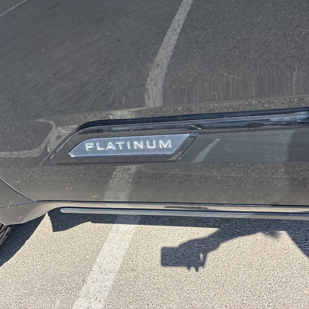 2022 Toyota Tundra Platinum