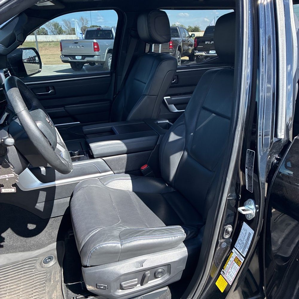 2022 Toyota Tundra Platinum