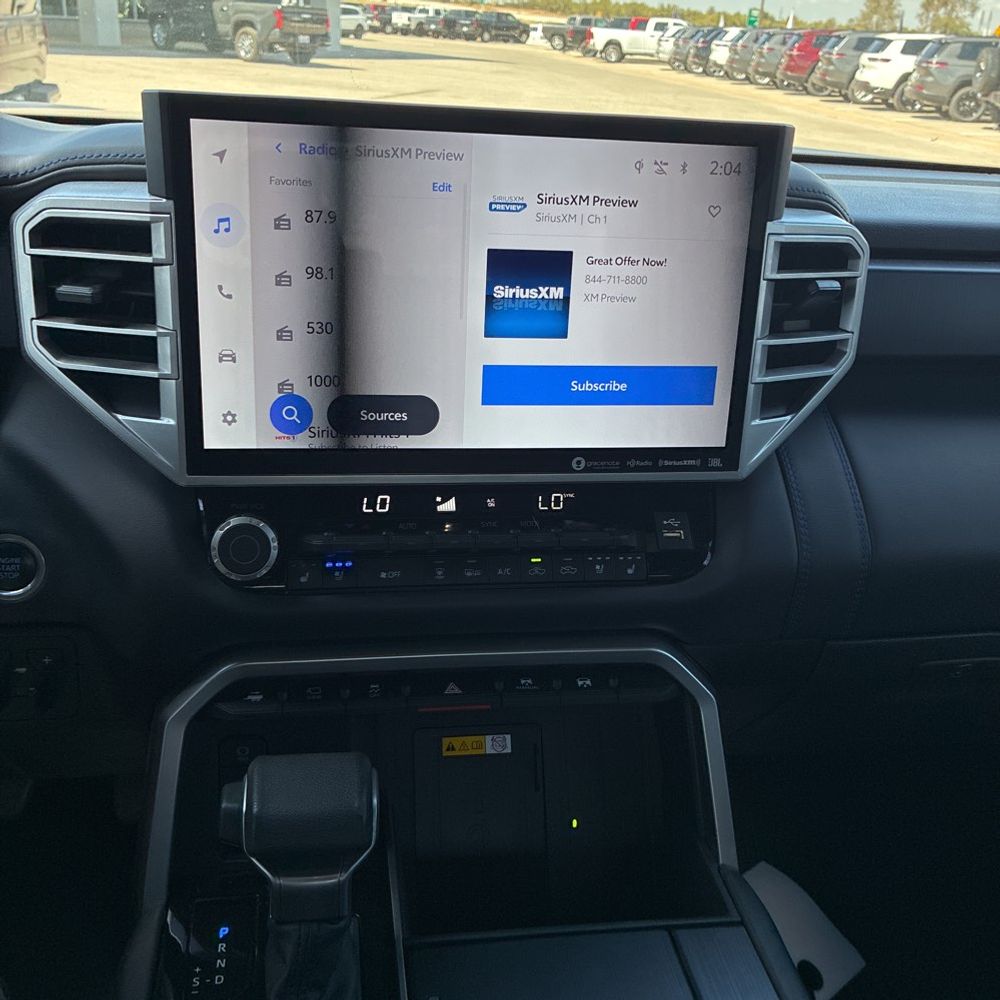 2022 Toyota Tundra Platinum