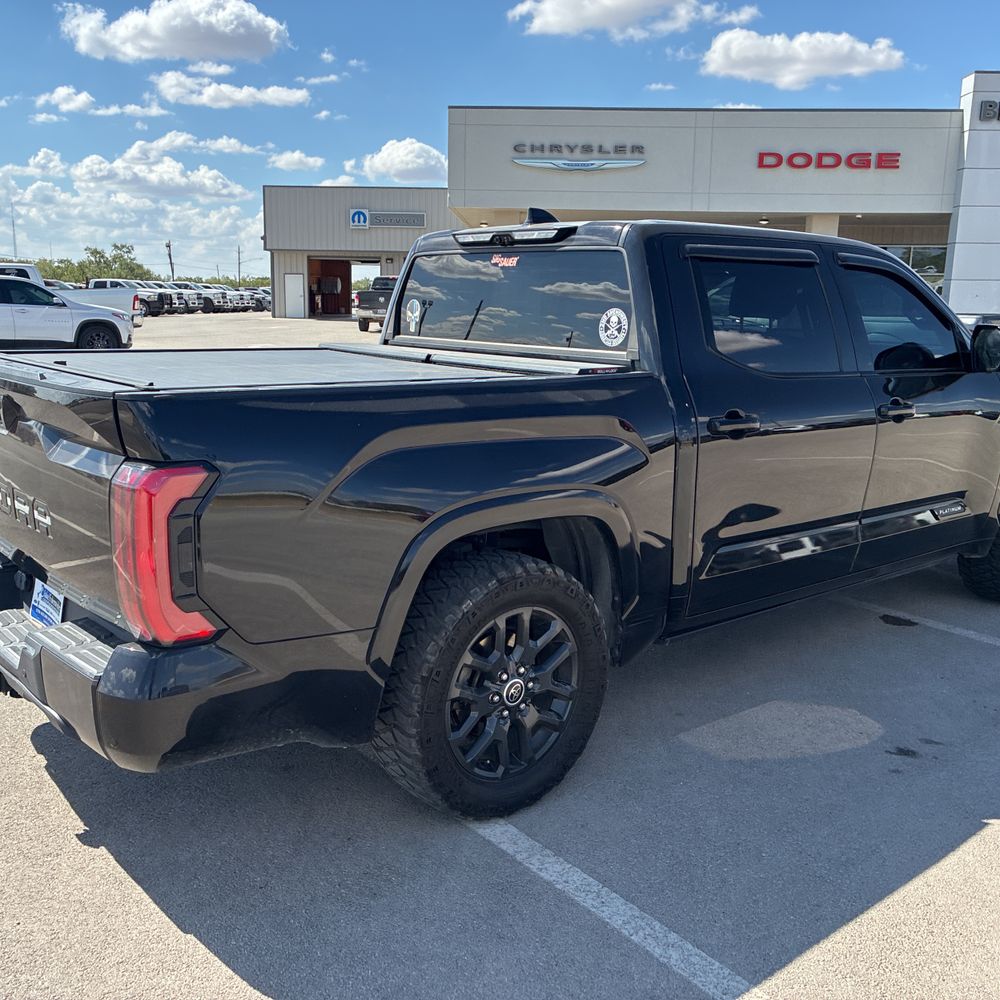 2022 Toyota Tundra Platinum